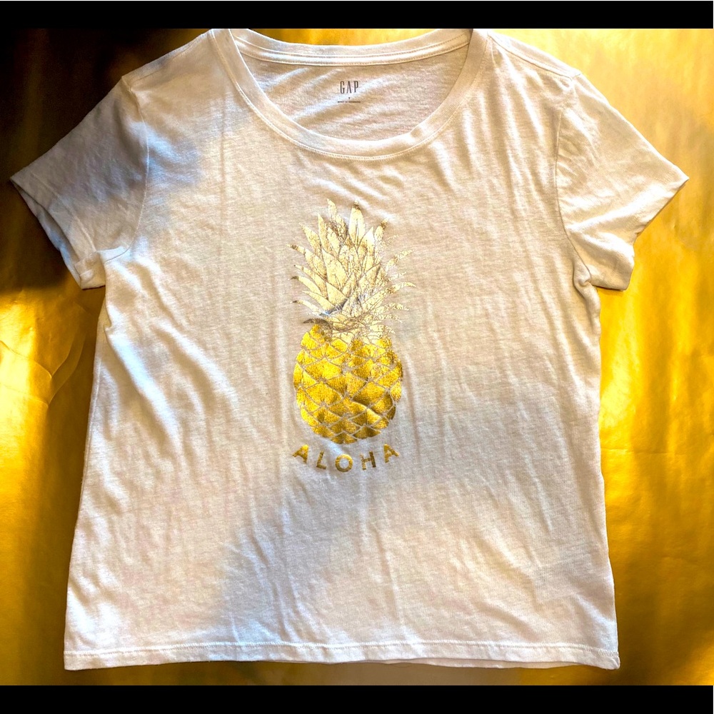 GAP Graphic Tee